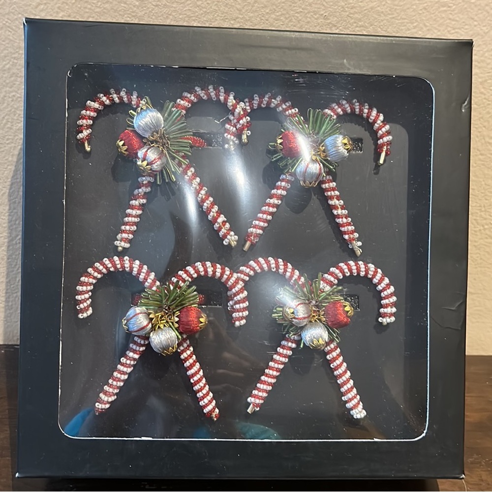 Rachel Zoe 4 Candy Cane Napkin Rings Christmas